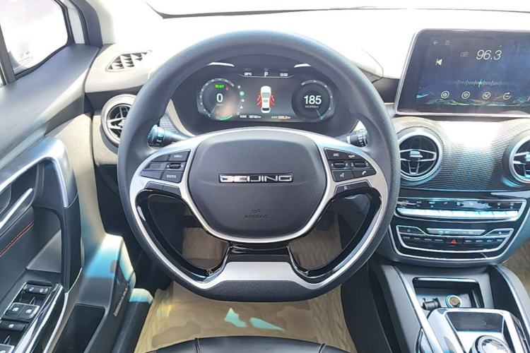 Used BAIC Beijing EU5 2022 Ride-Hailing High-Power Luxury Edition Steering Wheel