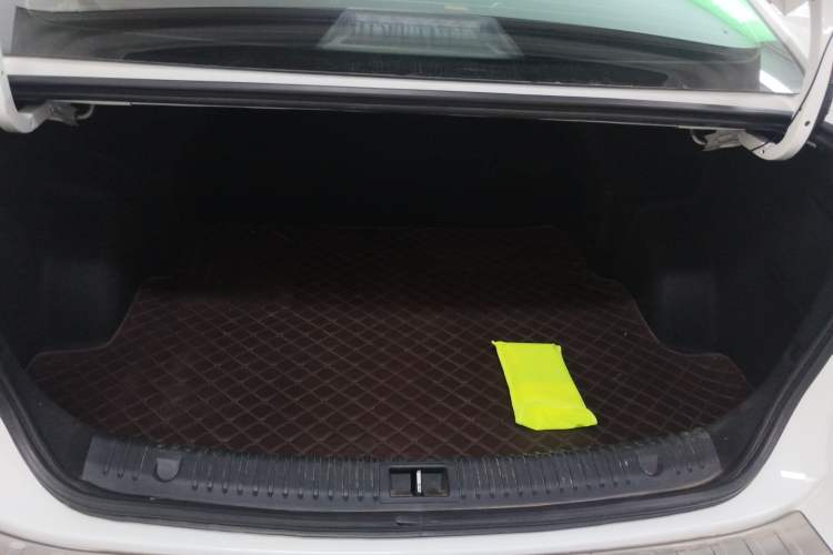 Used BAIC Beijing EU5 2022 Ride-Hailing Edition Trunk