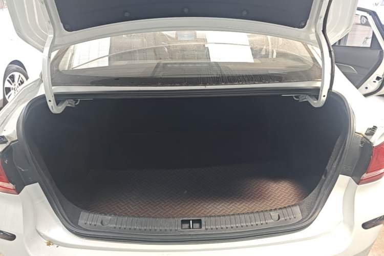 Used BAIC Beijing EU5 2022 Ride-Hailing High-Power Luxury Edition Trunk