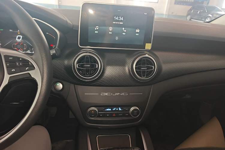Used BAIC Beijing EU5 2025 Hongtu Standard Edition Audio And AC Panel