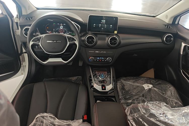 Used BAIC Beijing EU5 2025 Hongtu Standard Edition Center Console