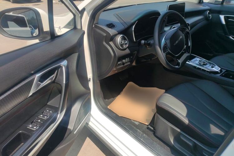 Used BAIC Beijing EU5 2025 Hongtu Standard Edition Driver Seat