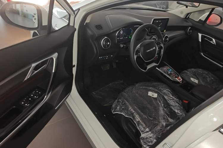 Used BAIC Beijing EU5 2025 Hongtu Standard Edition Driver Seat