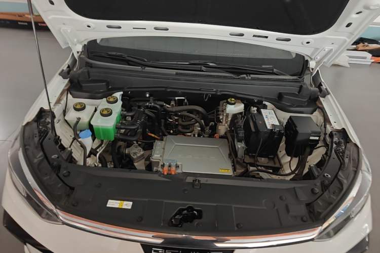 Used BAIC Beijing EU5 2025 Hongtu Standard Edition Engine Bay
