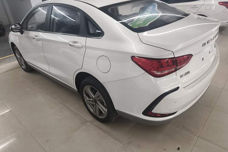 Used BAIC Beijing EU5 2025 Hongtu Standard Edition Exterior 2