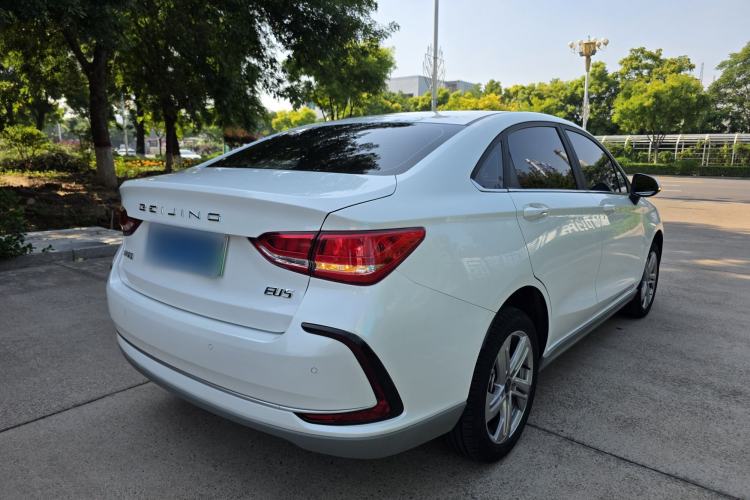 Used BAIC Beijing EU5 2025 Hongtu Standard Edition Exterior 6