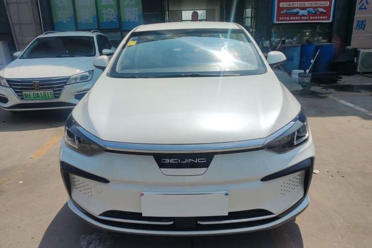 Used BAIC Beijing EU5 2025 Hongtu Standard Edition Front