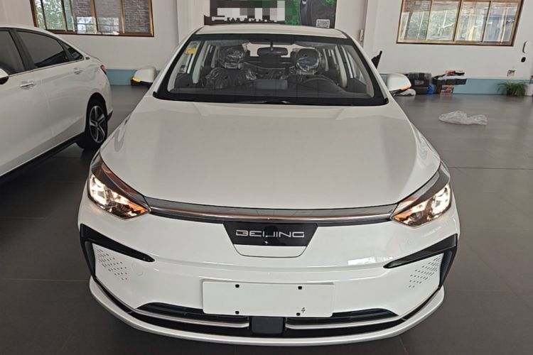 Used BAIC Beijing EU5 2025 Hongtu Standard Edition Front