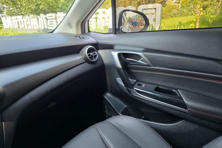 Used BAIC Beijing EU5 2025 Hongtu Standard Edition Interior 6