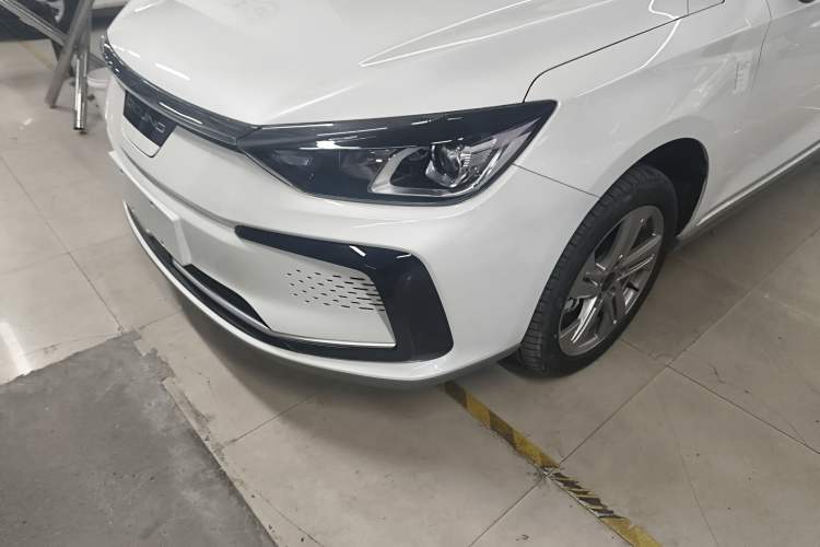 Used BAIC Beijing EU5 2025 Hongtu Standard Edition Left Front Headlight