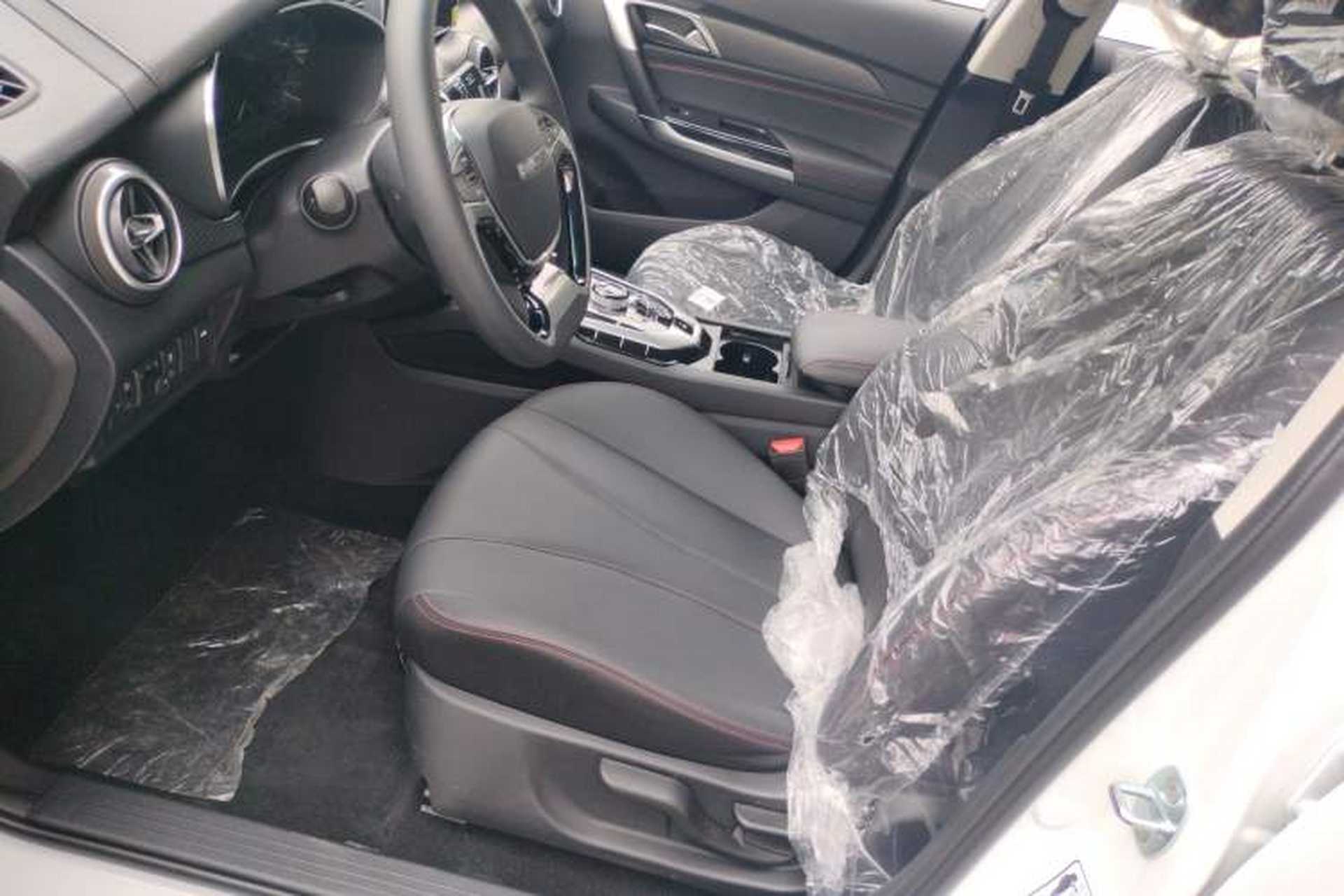 Used BAIC Beijing EU5 2025 Hongtu Standard Edition Left Front Seat
