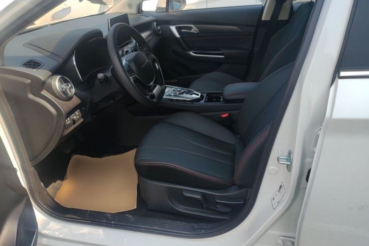 Used BAIC Beijing EU5 2025 Hongtu Standard Edition Left Front Seat