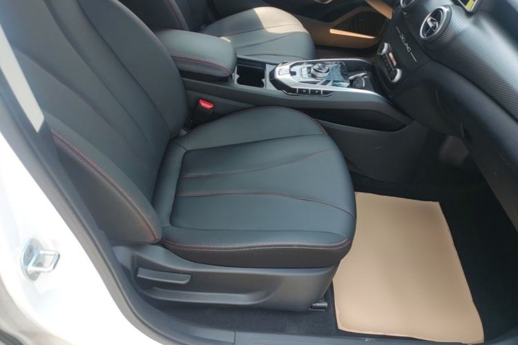 Used BAIC Beijing EU5 2025 Hongtu Standard Edition Right Front Seat