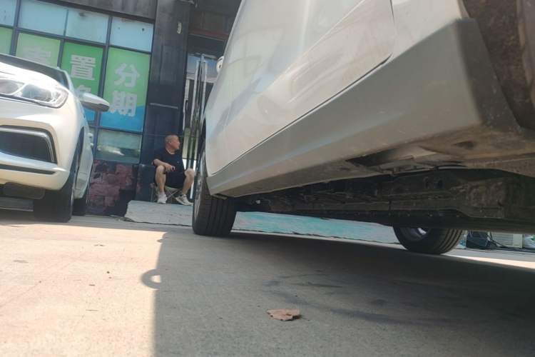 Used BAIC Beijing EU5 2025 Hongtu Standard Edition Right Side Sill