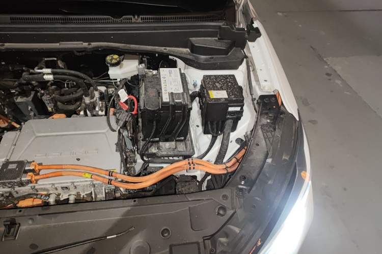 Used BAIC Beijing EU5 PLUS 2023 R600 Premium Edition Engine Bay Left
