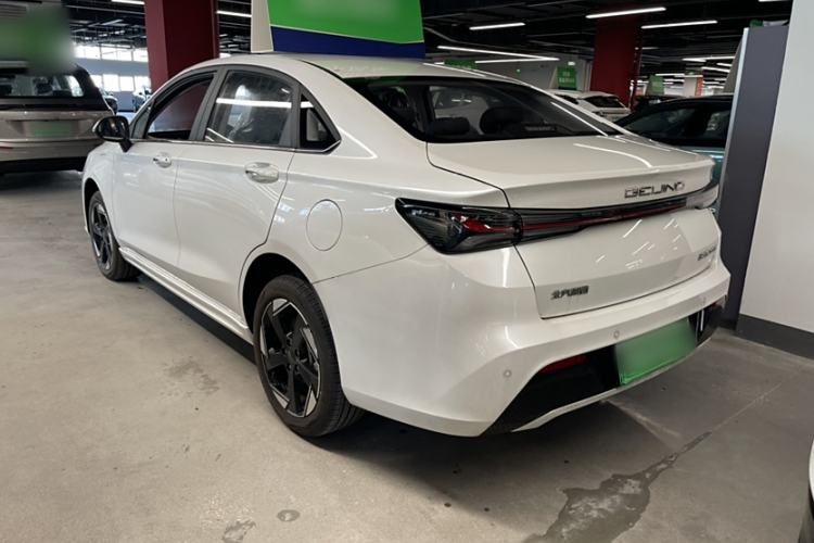 Used BAIC Beijing EU5 PLUS 2023 R600 Premium Edition Exterior 4
