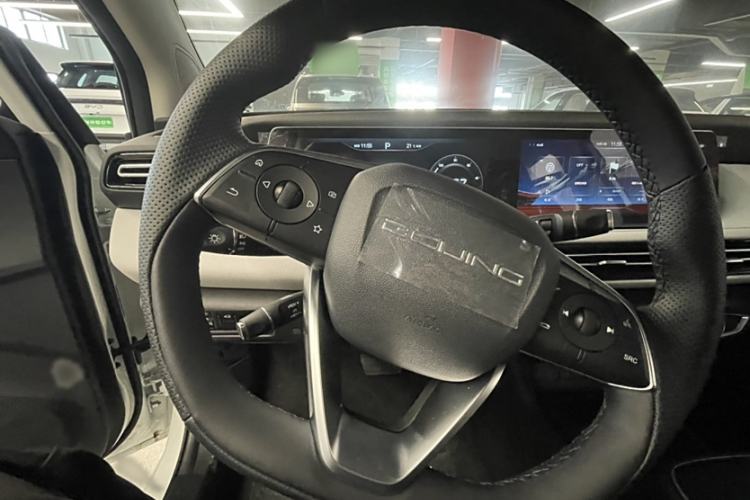 Used BAIC Beijing EU5 PLUS 2023 R600 Premium Edition Interior 1