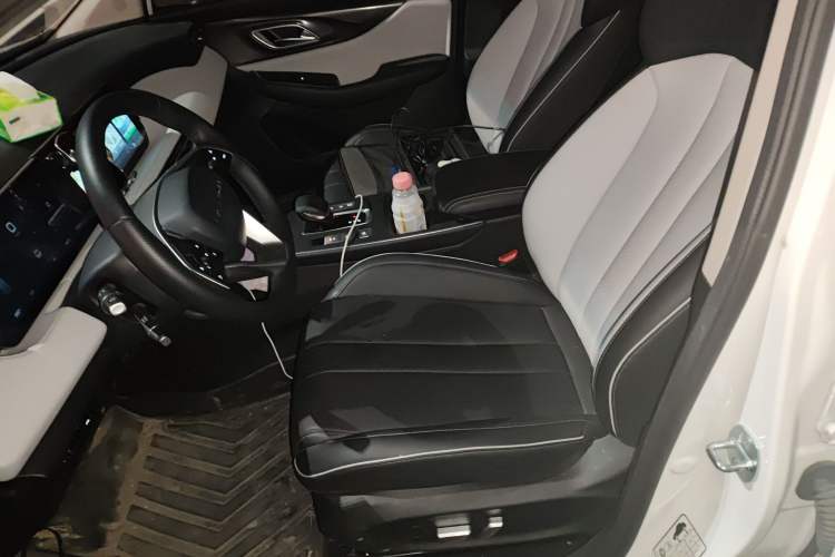 Used BAIC Beijing EU5 PLUS 2023 R600 Premium Edition Left Front Seat