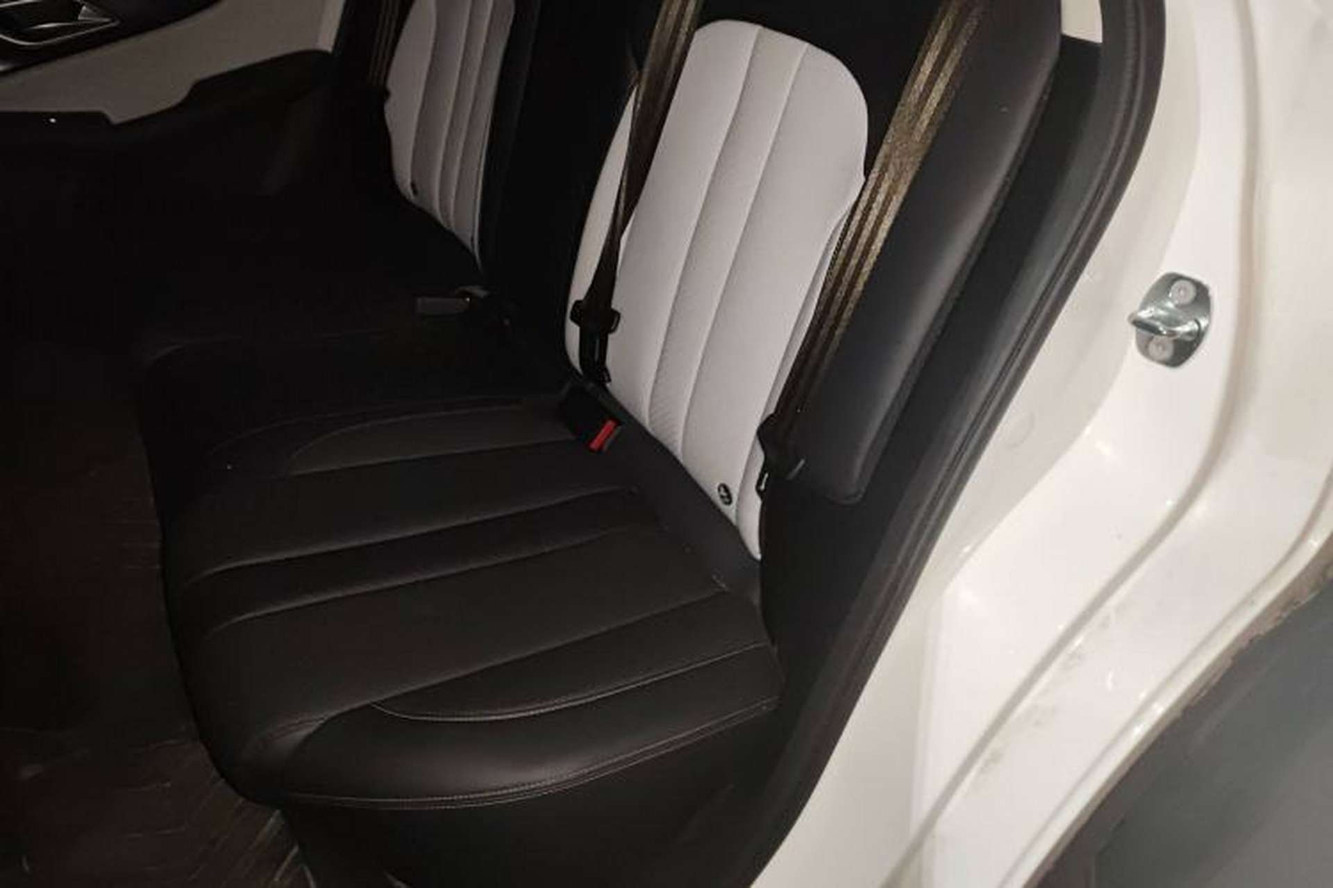 Used BAIC Beijing EU5 PLUS 2023 R600 Premium Edition Left Rear Seat