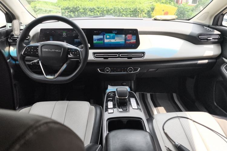Used BAIC Beijing EU5 PLUS 2021 R600 Premium Edition Center Console