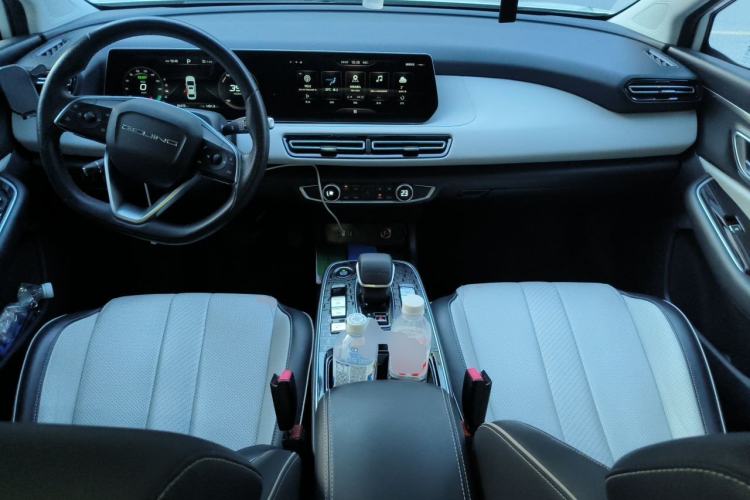 Used BAIC Beijing EU5 PLUS 2021 R500 Premium Edition Center Console