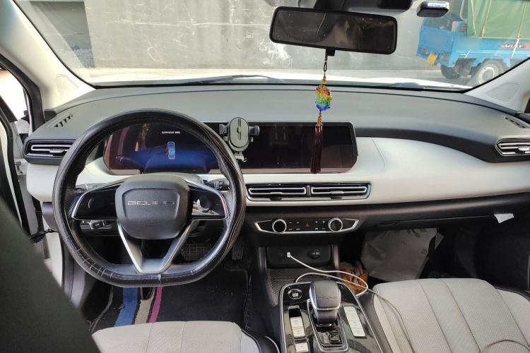 Used BAIC Beijing EU5 PLUS 2021 R500 Prestige Edition Center Console