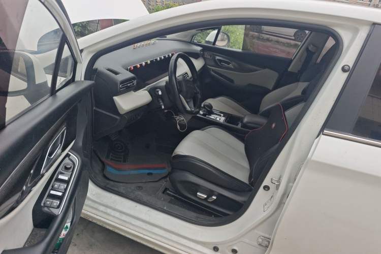 Used BAIC Beijing EU5 PLUS 2021 R500 Premium Edition Driver Seat