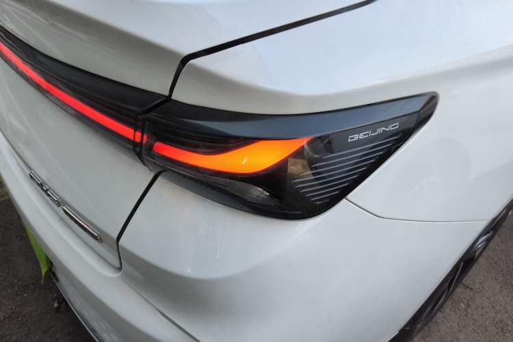 Used BAIC Beijing EU5 PLUS 2021 R600 Premium Edition Exterior 2