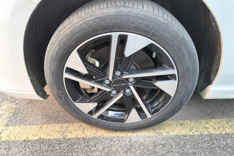 Used BAIC Beijing EU5 PLUS 2021 R600 Premium Edition Exterior 3