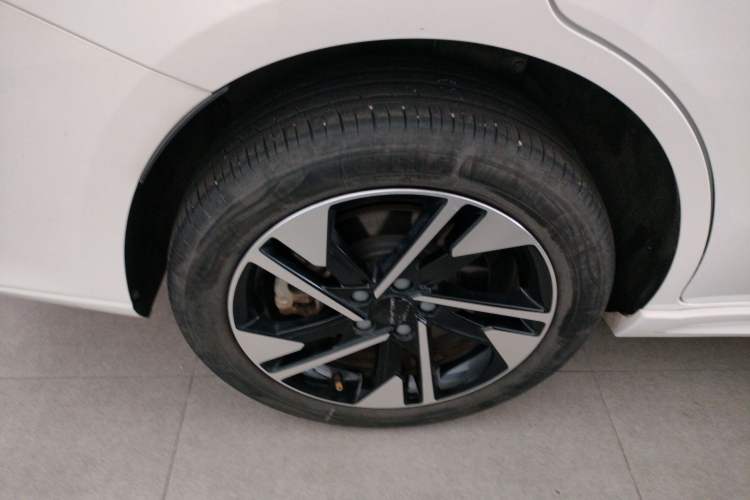 Used BAIC Beijing EU5 PLUS 2021 R600 Premium Edition Exterior 5