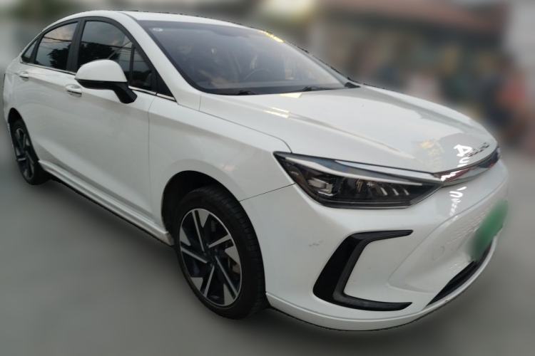 Used BAIC Beijing EU5 PLUS 2021 R500 Premium Edition Front Right 45 Deg