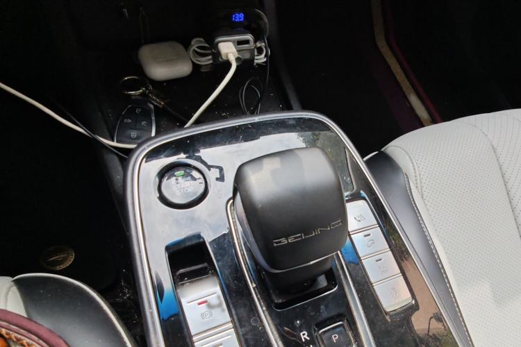 Used BAIC Beijing EU5 PLUS 2021 R500 Premium Edition Gear Lever
