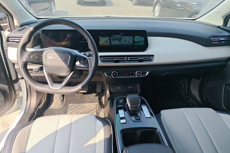 Used BAIC Beijing EU5 PLUS 2021 R600 Premium Edition Interior 3