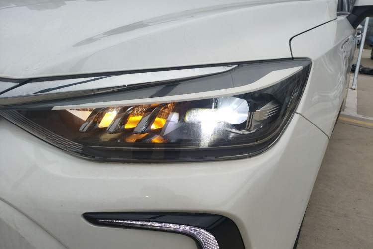 Used BAIC Beijing EU5 PLUS 2021 R500 Premium Edition Left Front Headlight