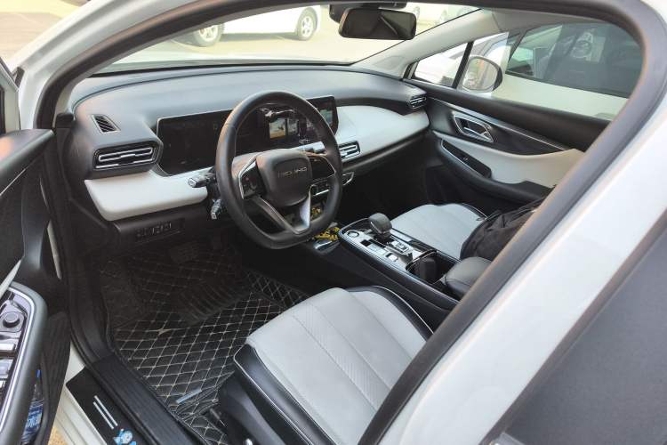 Used BAIC Beijing EU5 PLUS 2021 R600 Premium Edition Left Front Seat