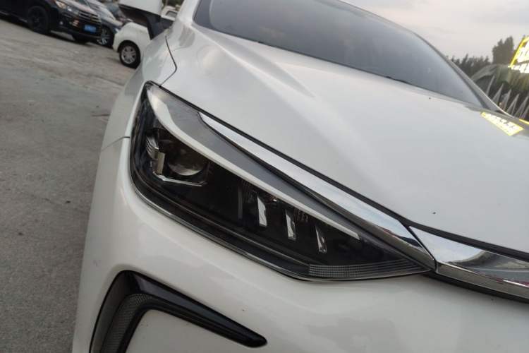 Used BAIC Beijing EU5 PLUS 2021 R500 Premium Edition Right Front Headlight