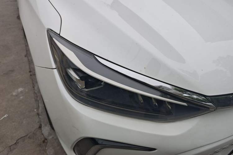 Used BAIC Beijing EU5 PLUS 2021 R500 Premium Edition Right Front Headlight