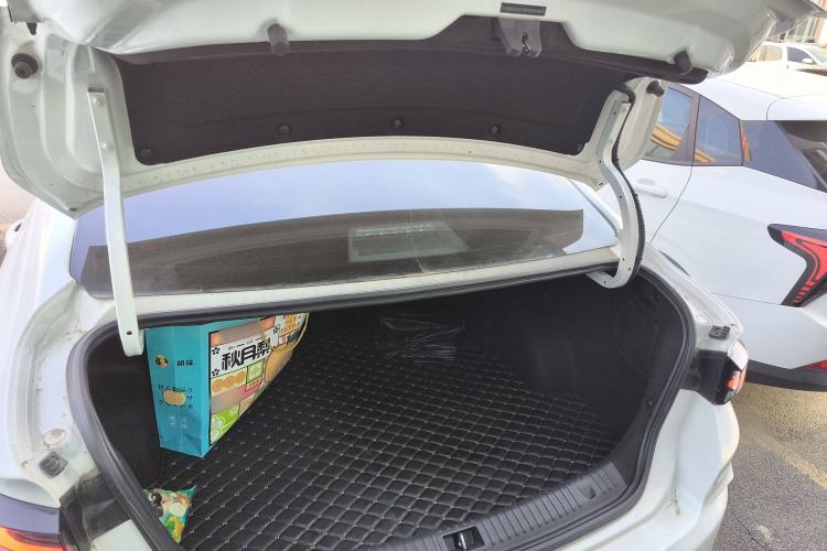 Used BAIC Beijing EU5 PLUS 2021 R600 Premium Edition Trunk