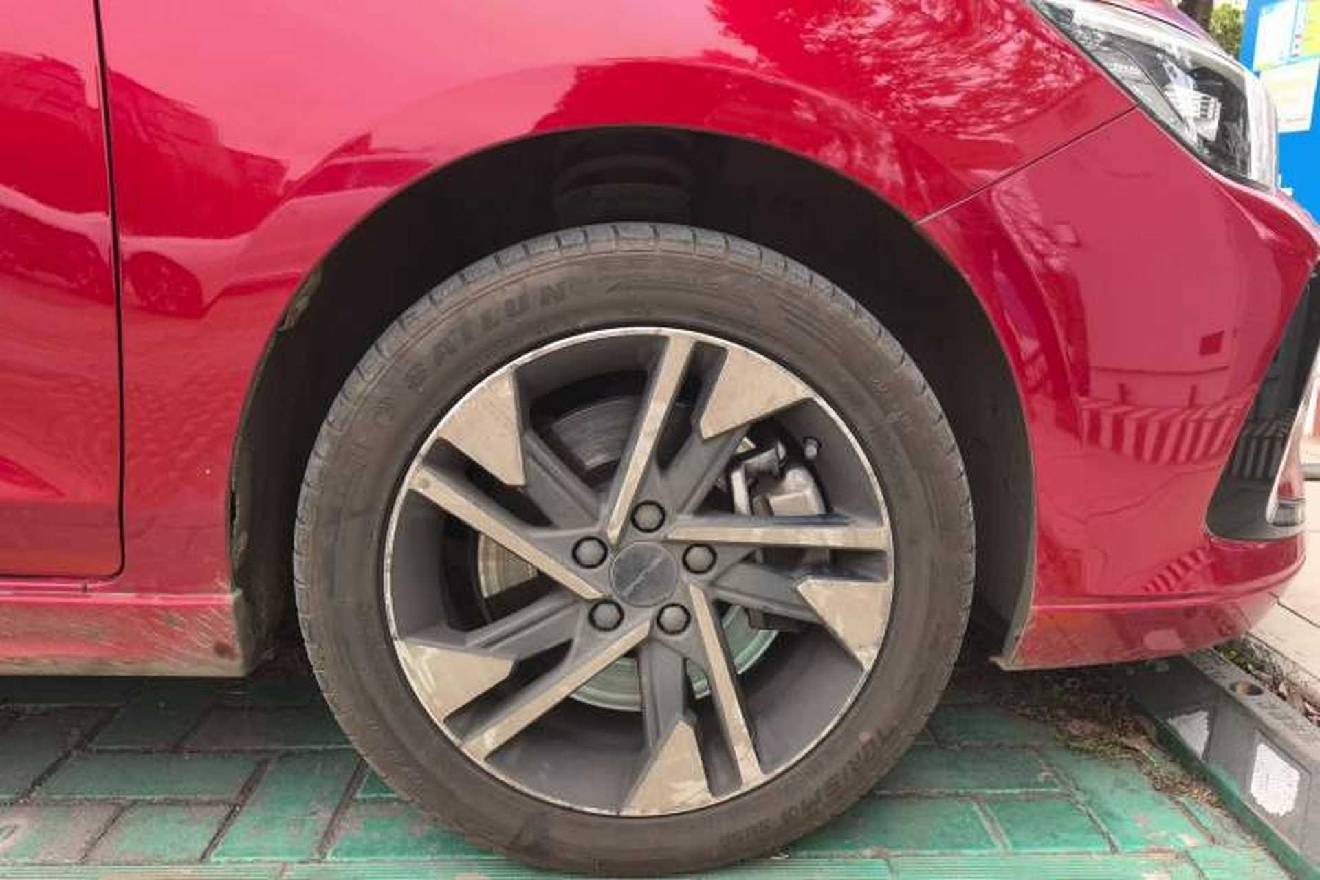 Used BAIC Beijing EU5 PLUS 2022 Enjoy Travel Edition Right Front Wheel Hub