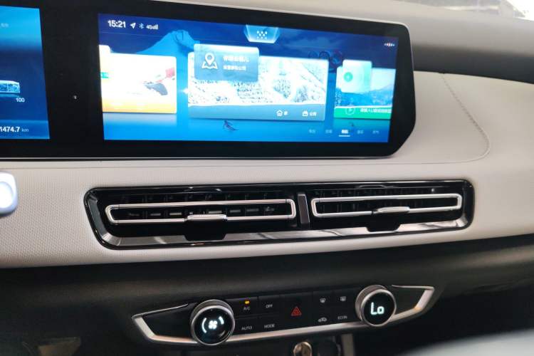 Used BAIC Beijing EU5 PLUS 2022 Enjoy Travel Edition Audio And AC Panel