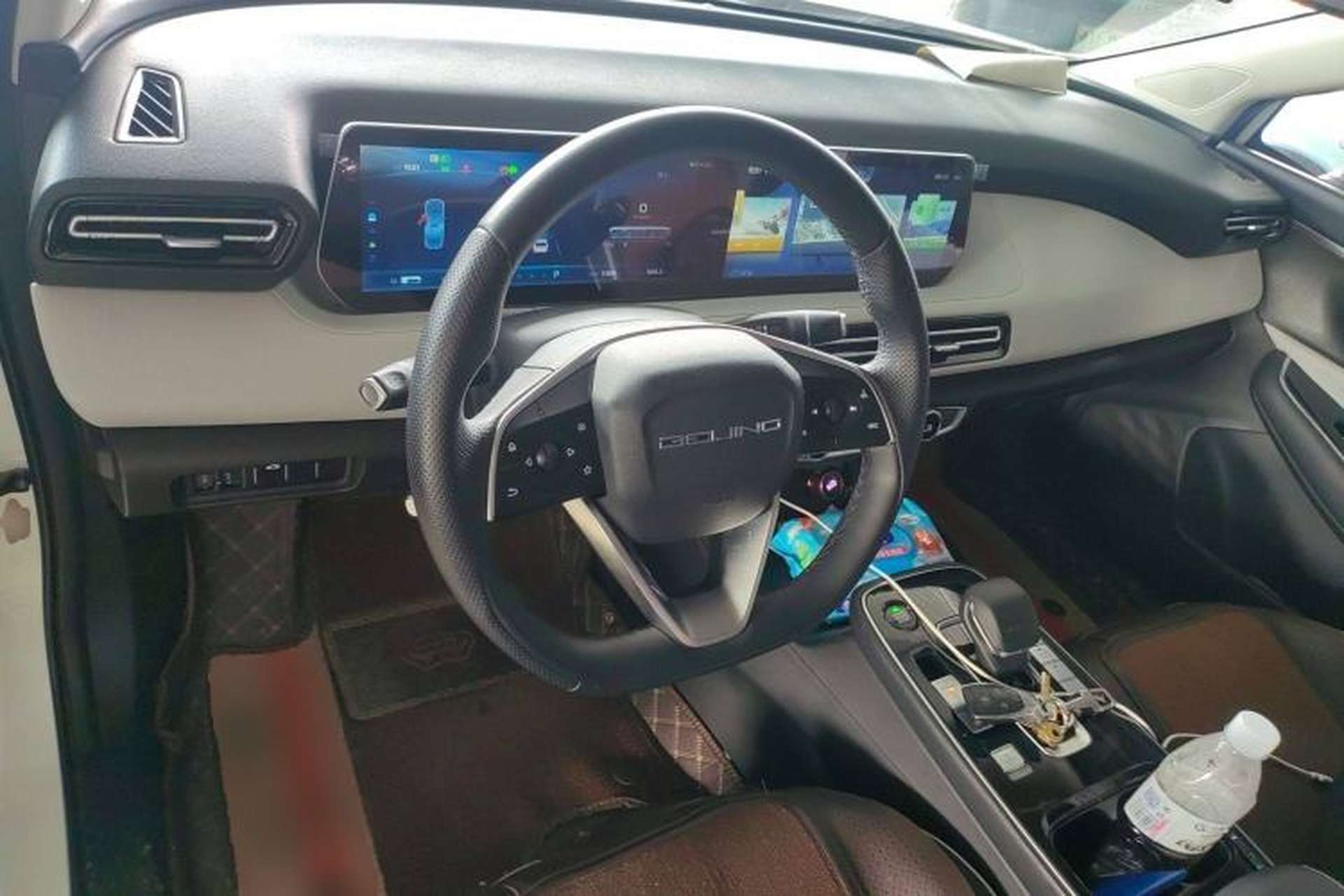 Used BAIC Beijing EU5 PLUS 2022 Enjoy Travel Edition Center Console