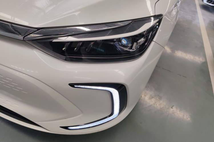 Used BAIC Beijing EU5 PLUS 2022 Enjoy Travel Edition Left Front Headlight