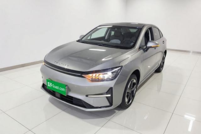 Ojetý BAIC Beijing EU5 PLUS 2023 R500 Premium Edition
