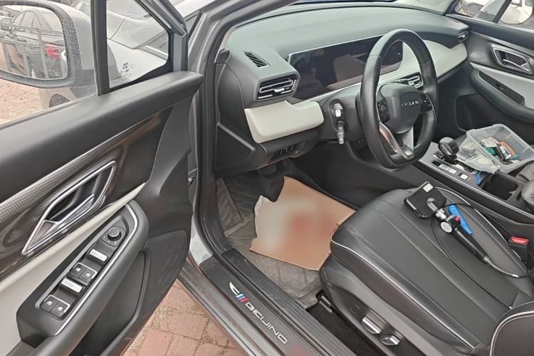 Used BAIC Beijing EU5 PLUS 2023 R500 Premium Edition Driver Seat