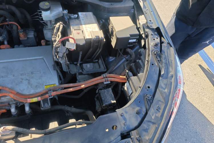 Used BAIC Beijing EU5 PLUS 2023 R600 Premium Edition Engine Bay Left