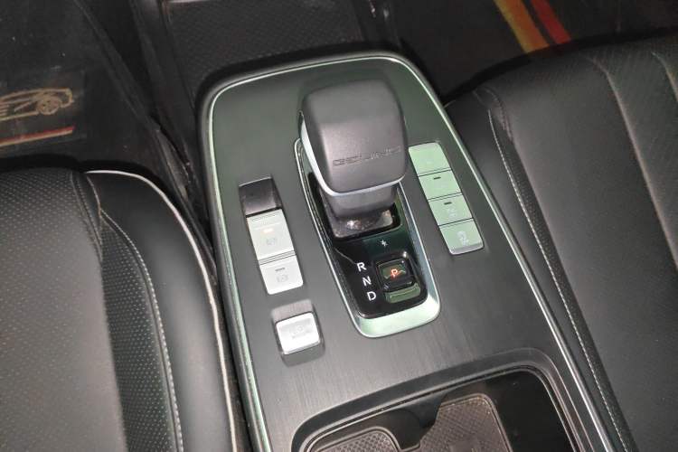 Used BAIC Beijing EU5 PLUS 2023 R500 Premium Edition Gear Lever