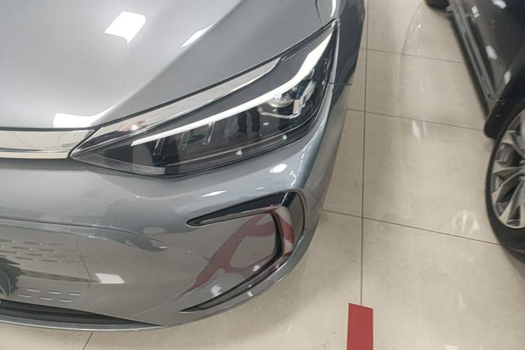 Used BAIC Beijing EU5 PLUS 2023 R500 Premium Edition Left Front Headlight