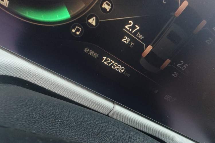 Used BAIC Beijing EU5 PLUS 2023 R600 Premium Edition Odometer Close Up