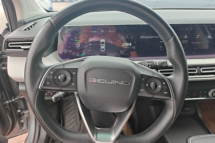 Used BAIC Beijing EU5 PLUS 2023 R500 Premium Edition Steering Wheel