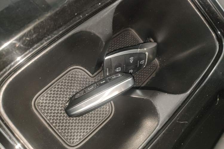 Used BAIC Beijing EU5 PLUS 2023 R500 Premium Edition Vehicle Key